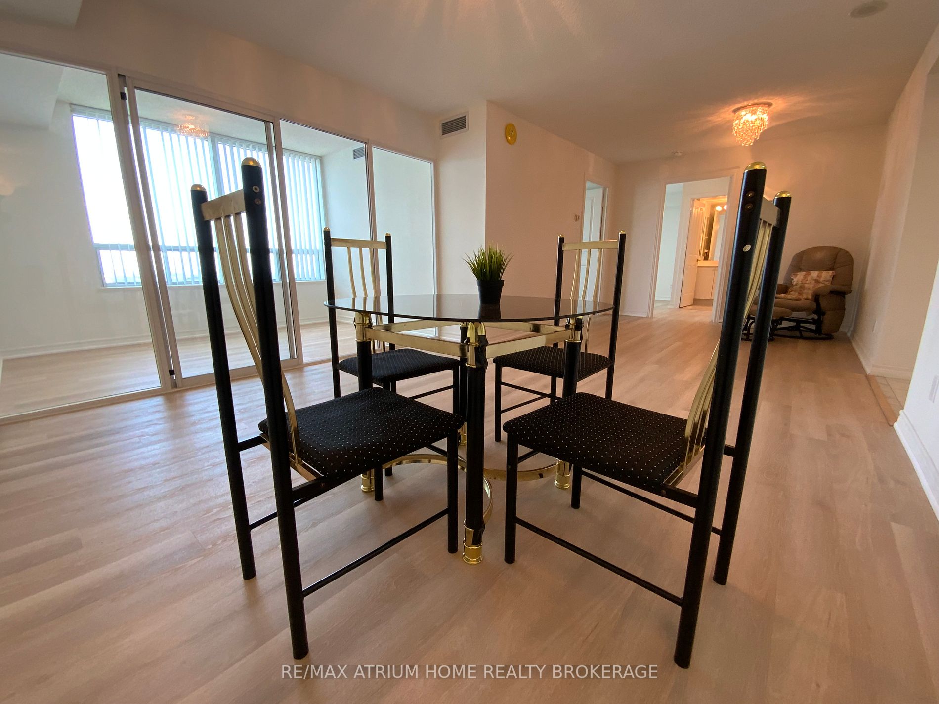 68 Corporate Dr, #3329
