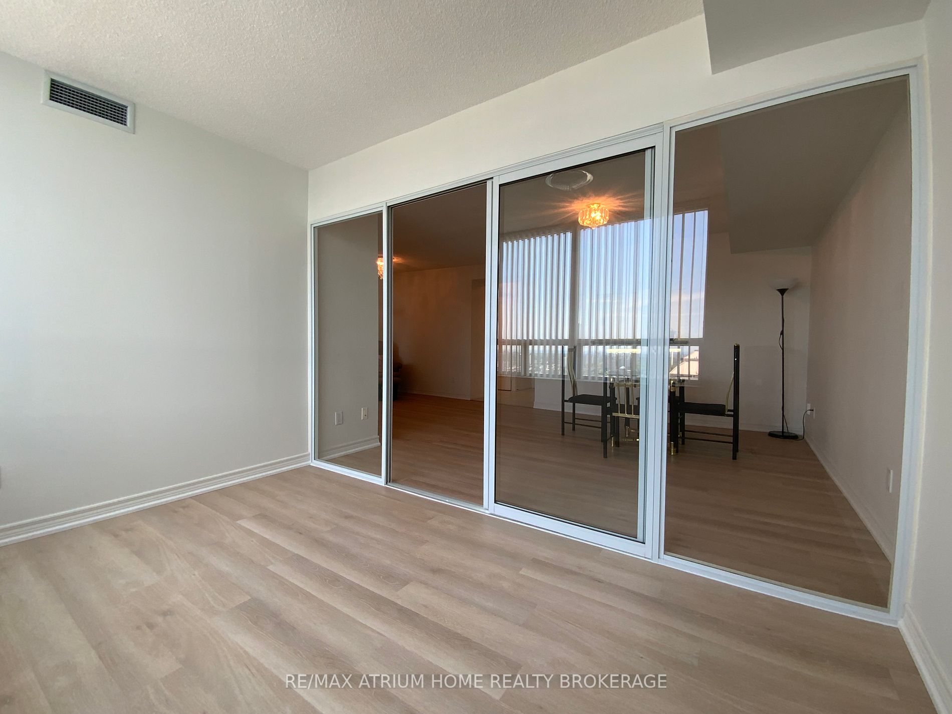 68 Corporate Dr, #3329