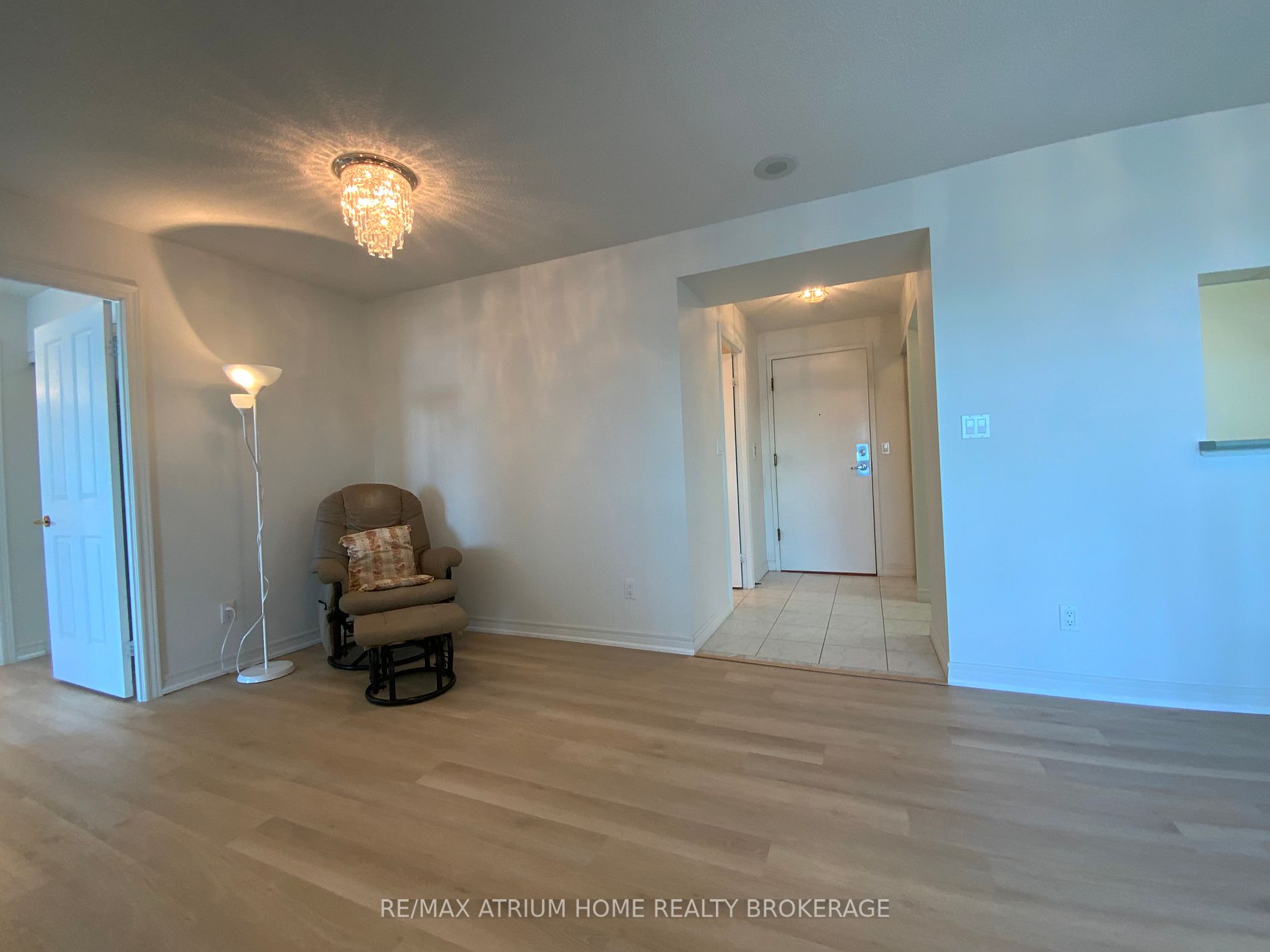 68 Corporate Dr, #3329