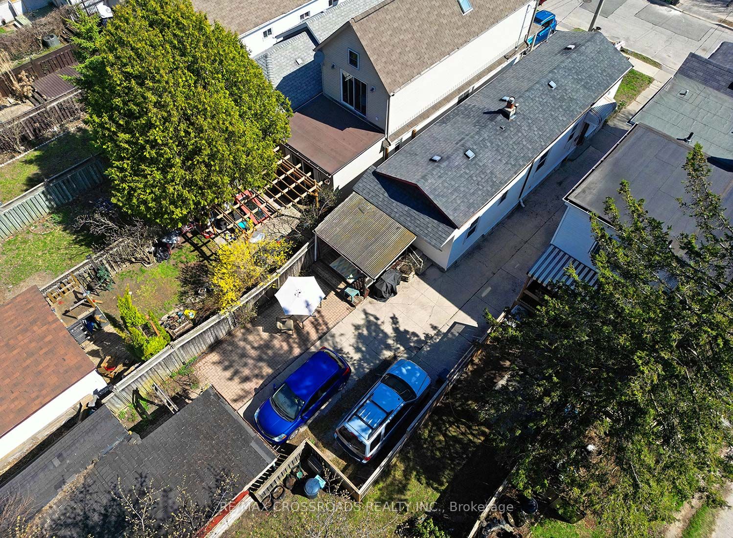 160 King Edward Ave