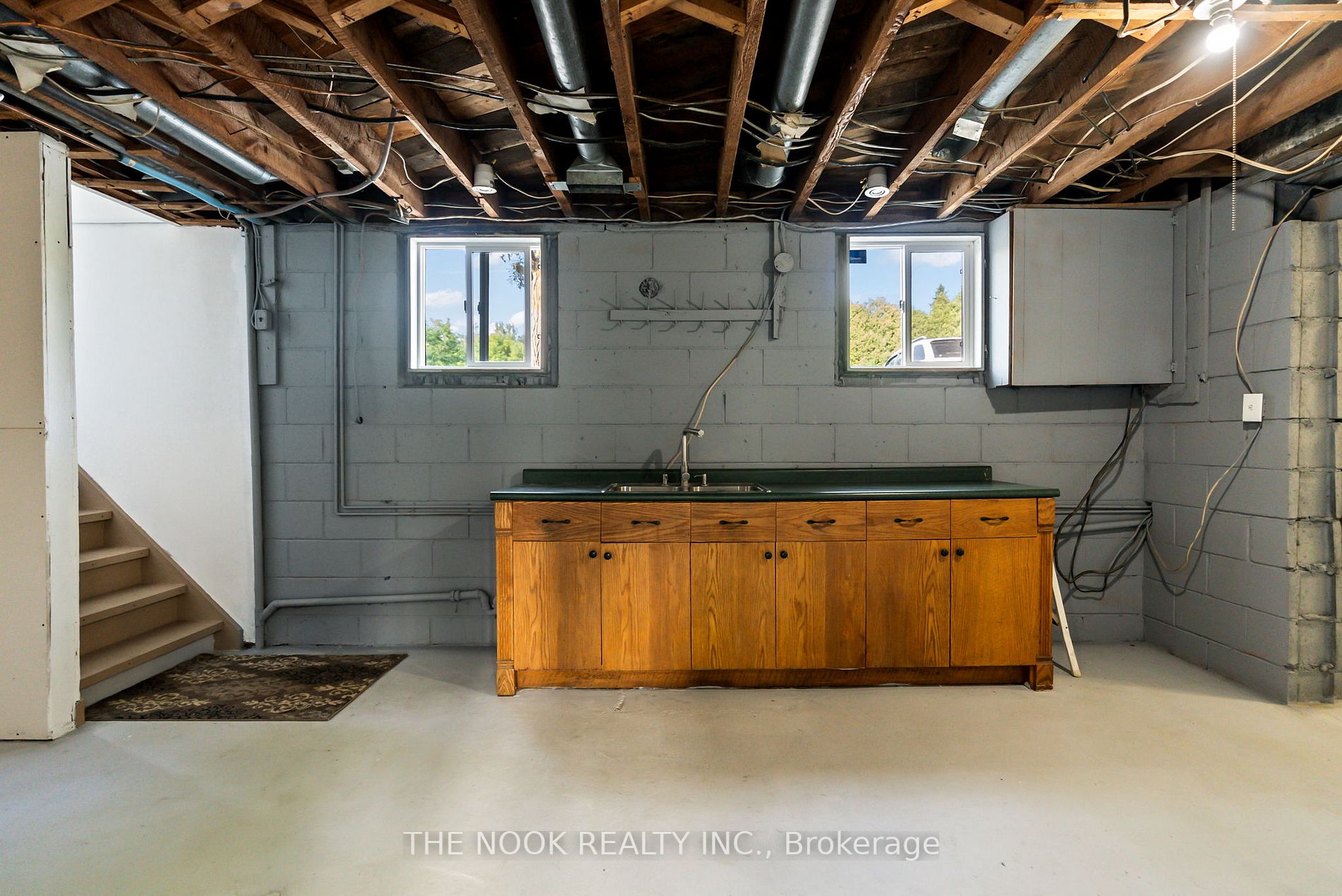 4331 Malcolm Rd