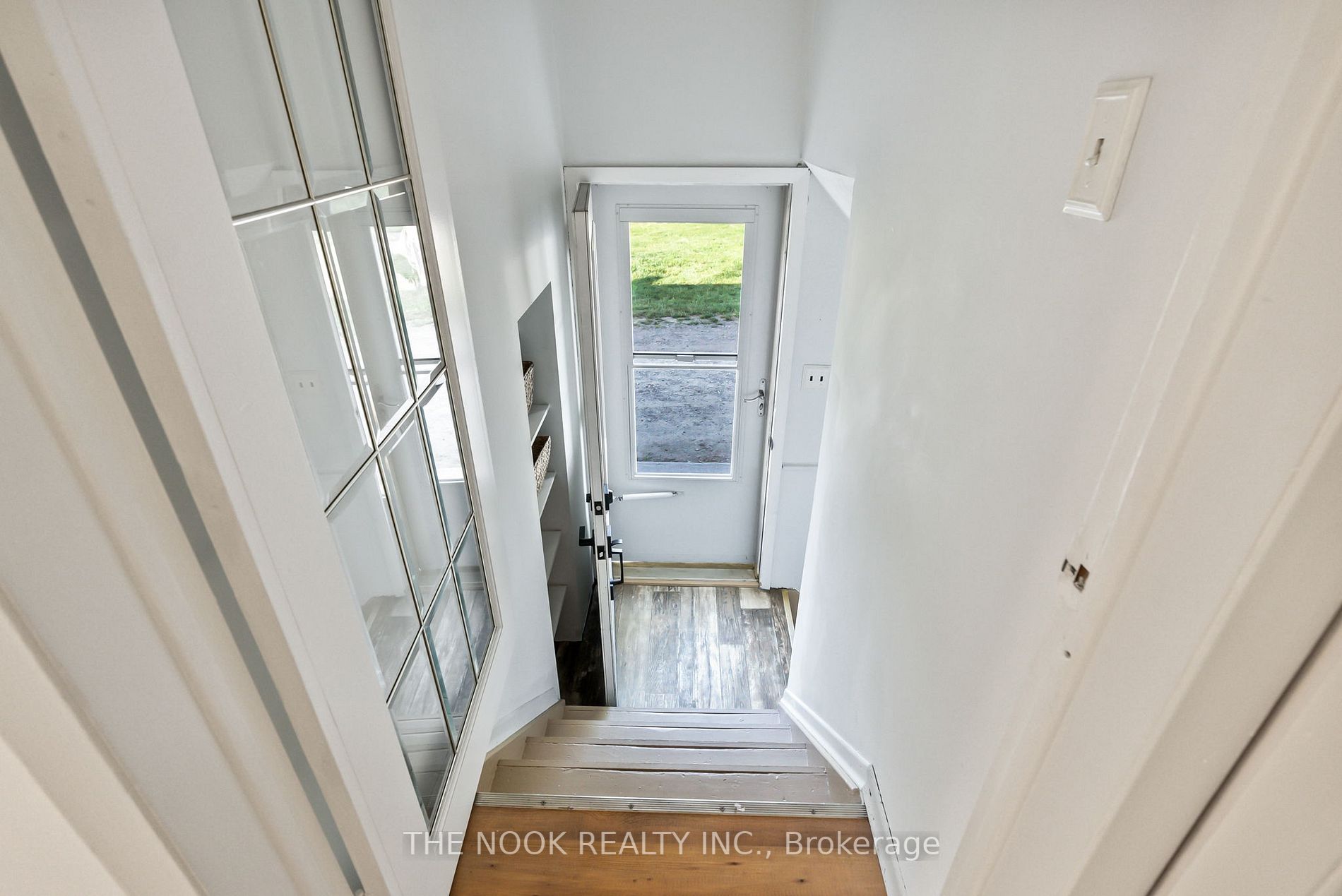 4331 Malcolm Rd
