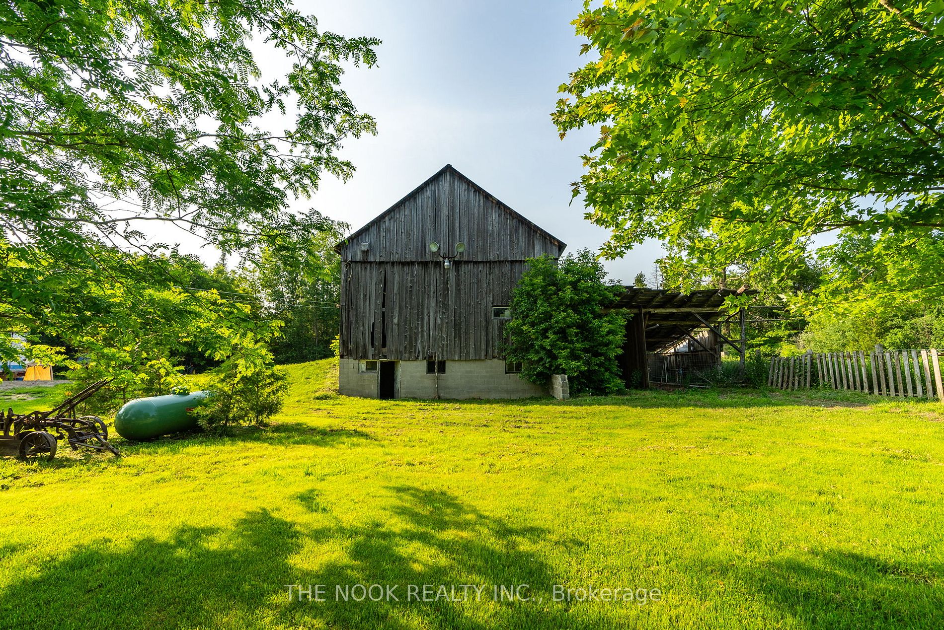 4331 Malcolm Rd