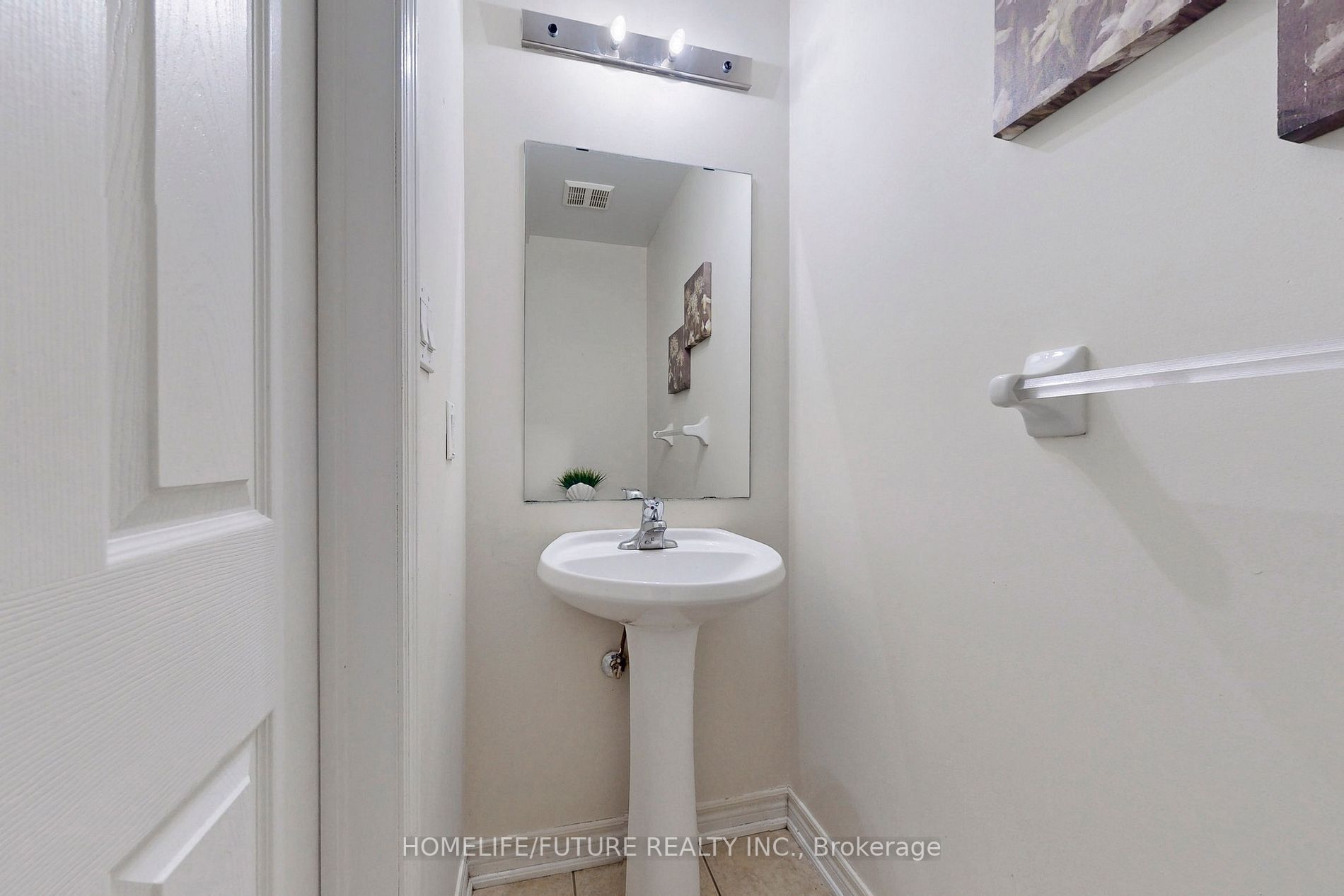60 Boyd Cres