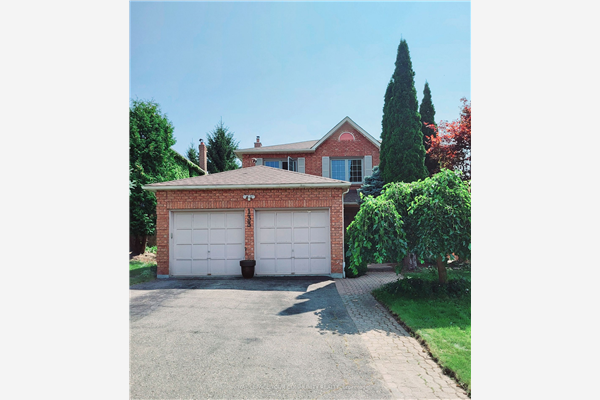 133 William Stephenson Dr, Whitby