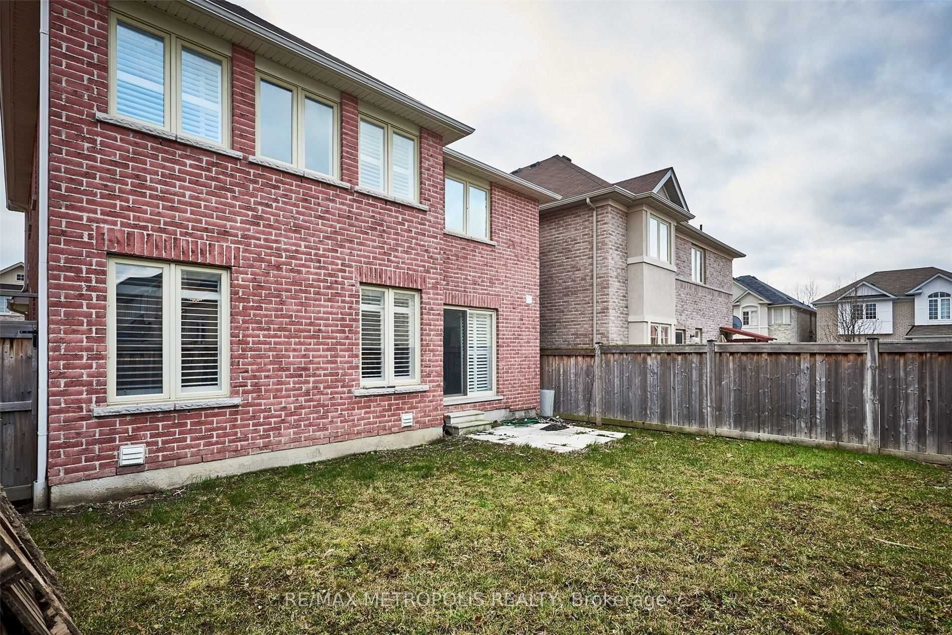 4 Mchugh Rd