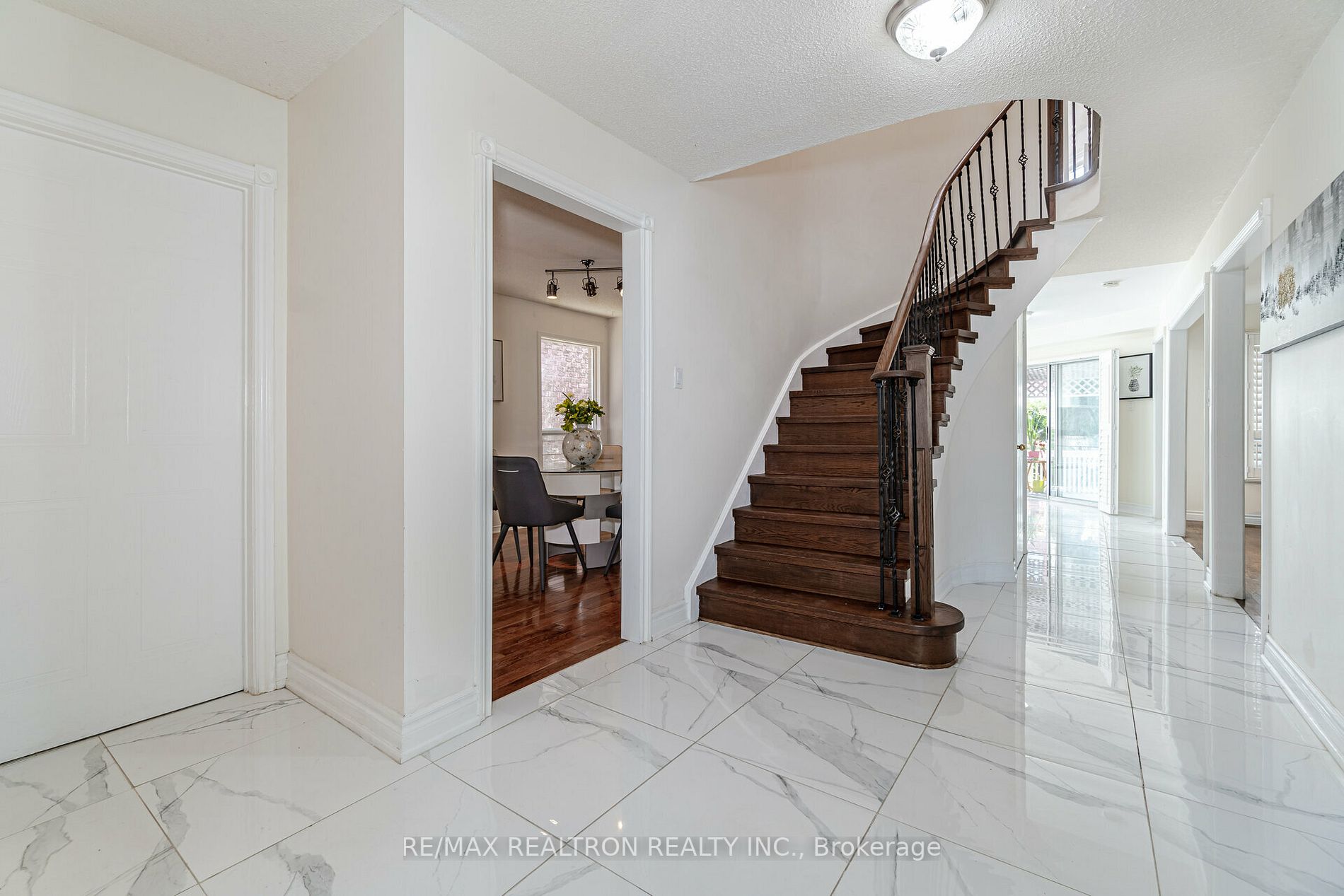 47 Oak Knolls Cres