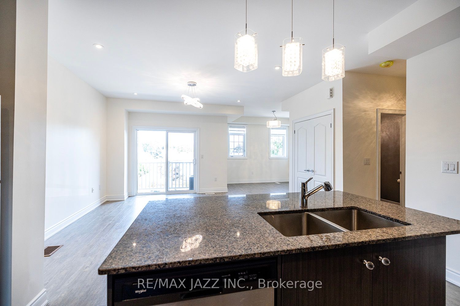 12 Bellerive Lane