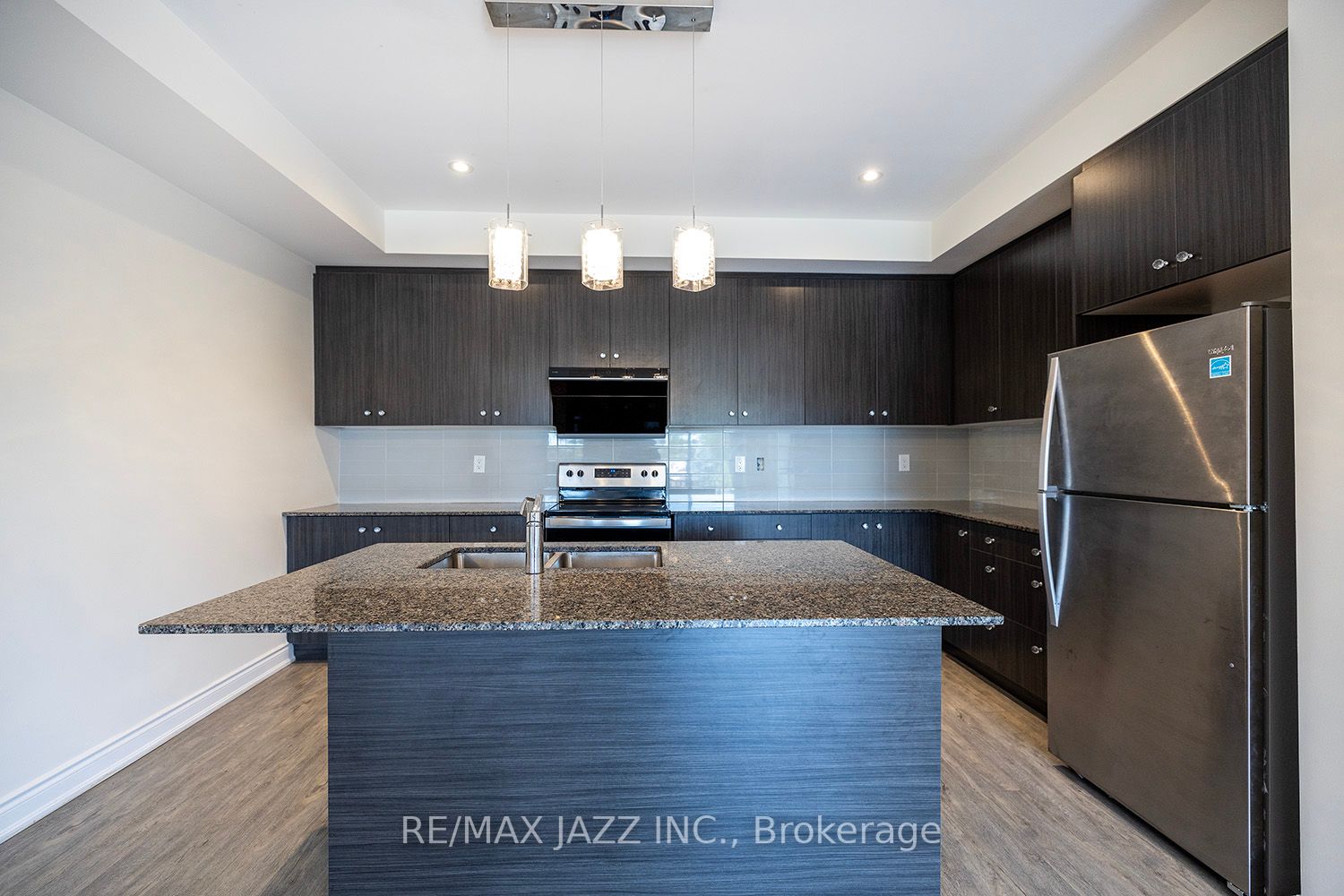 12 Bellerive Lane