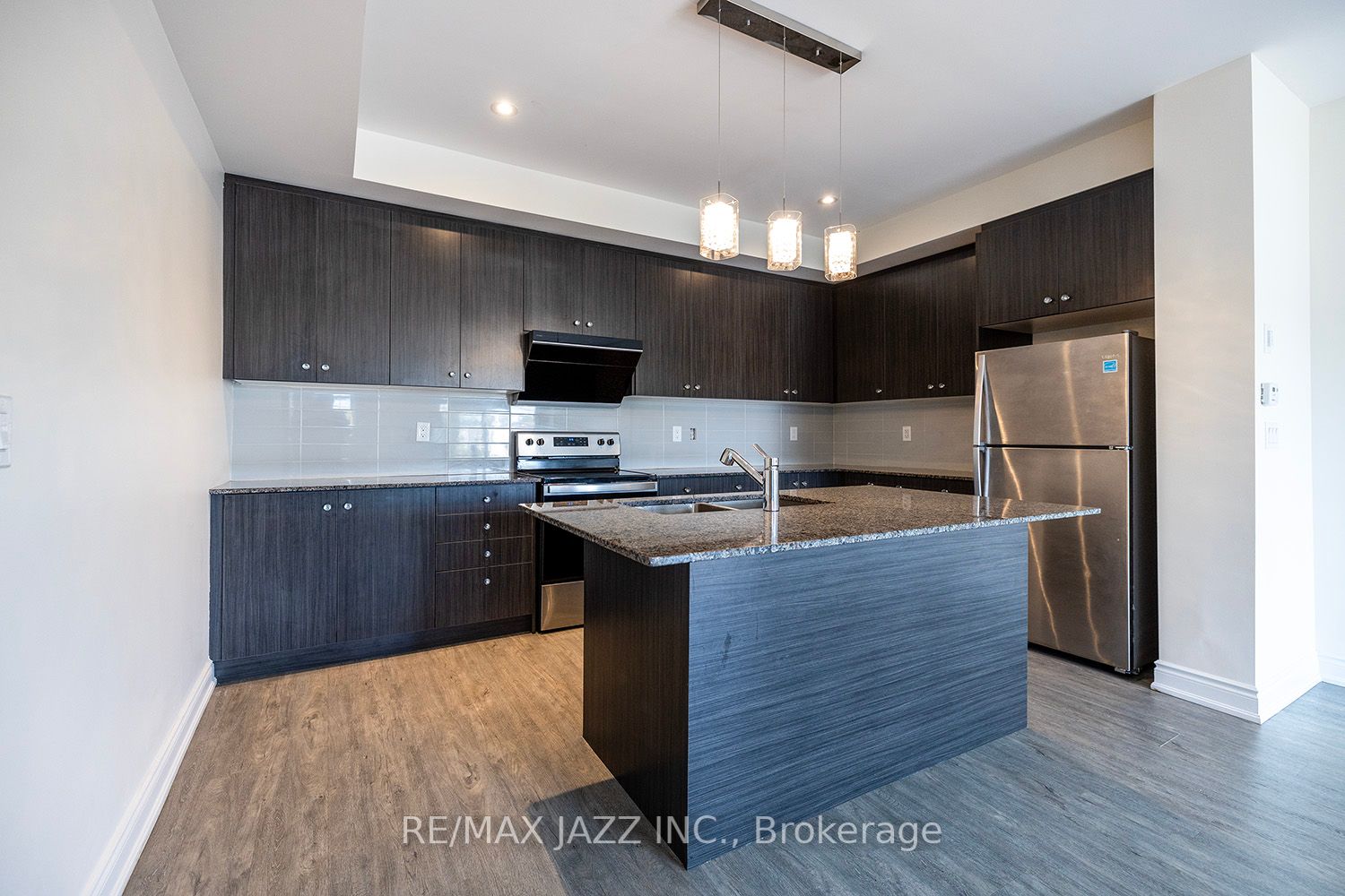 12 Bellerive Lane