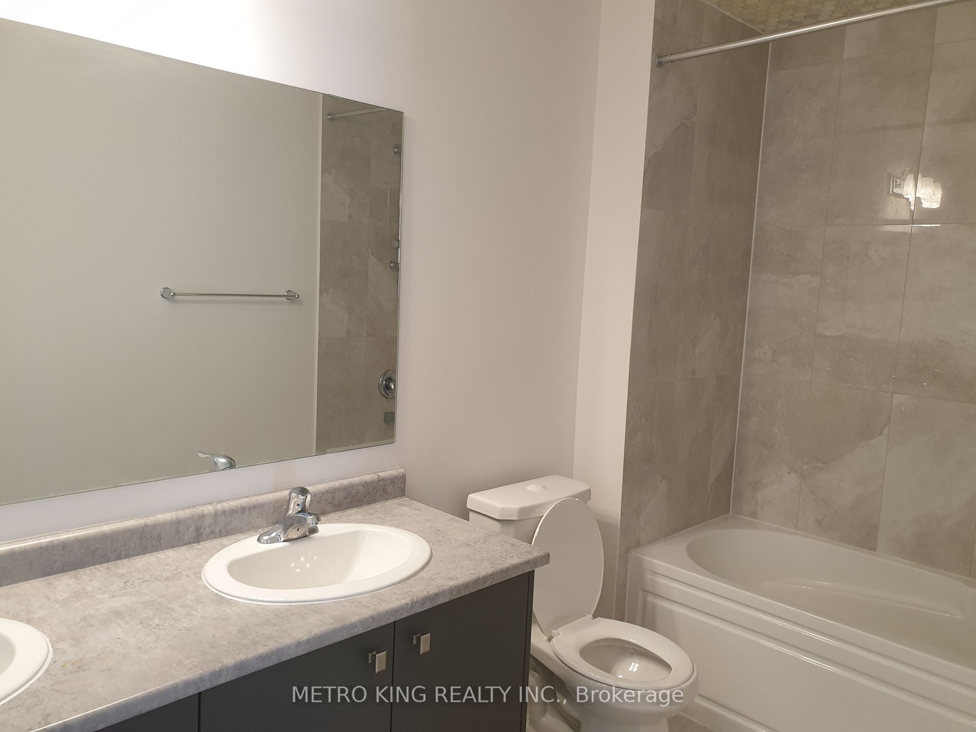 14 Ambereen Pl