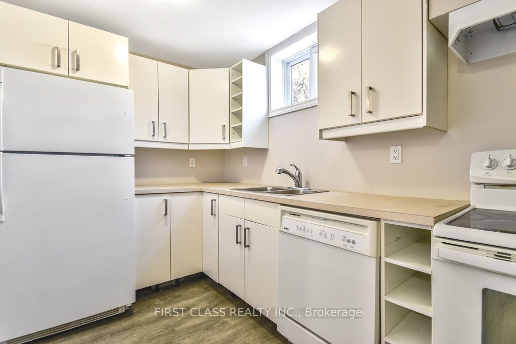 24 Fintona Ave