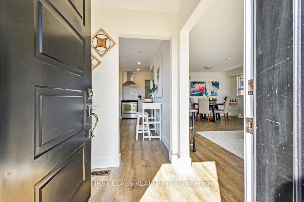 24 Fintona Ave