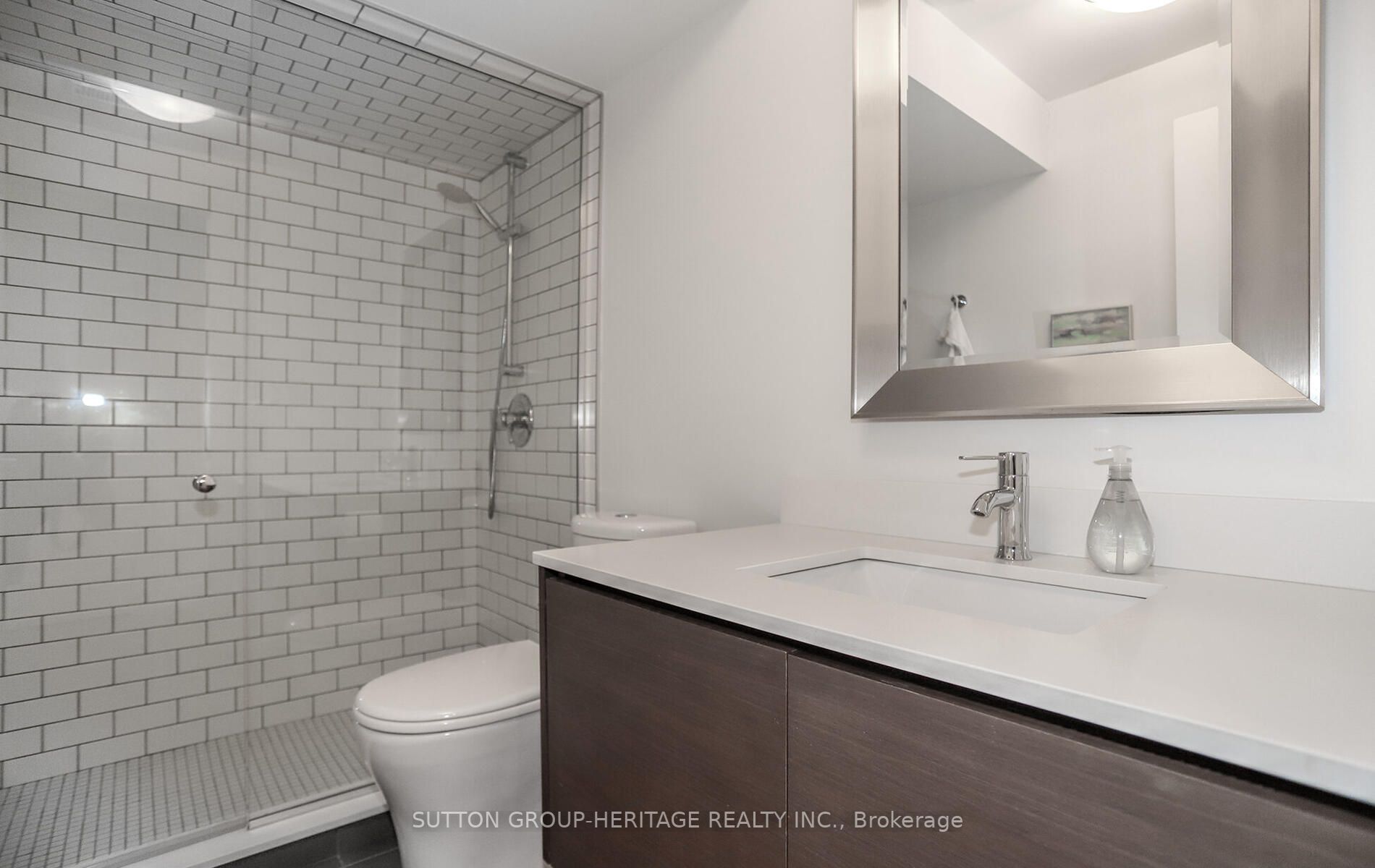 60 Waverley Rd