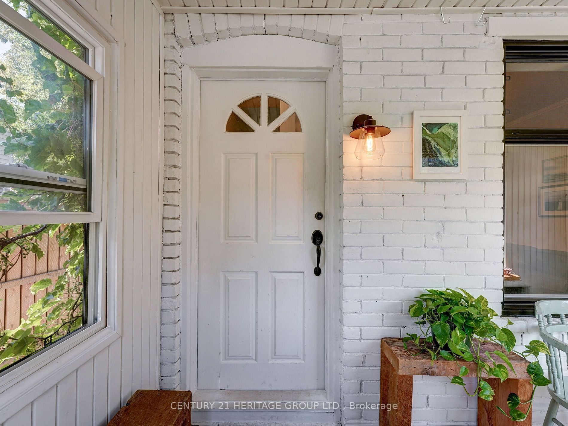378 Lumsden Ave