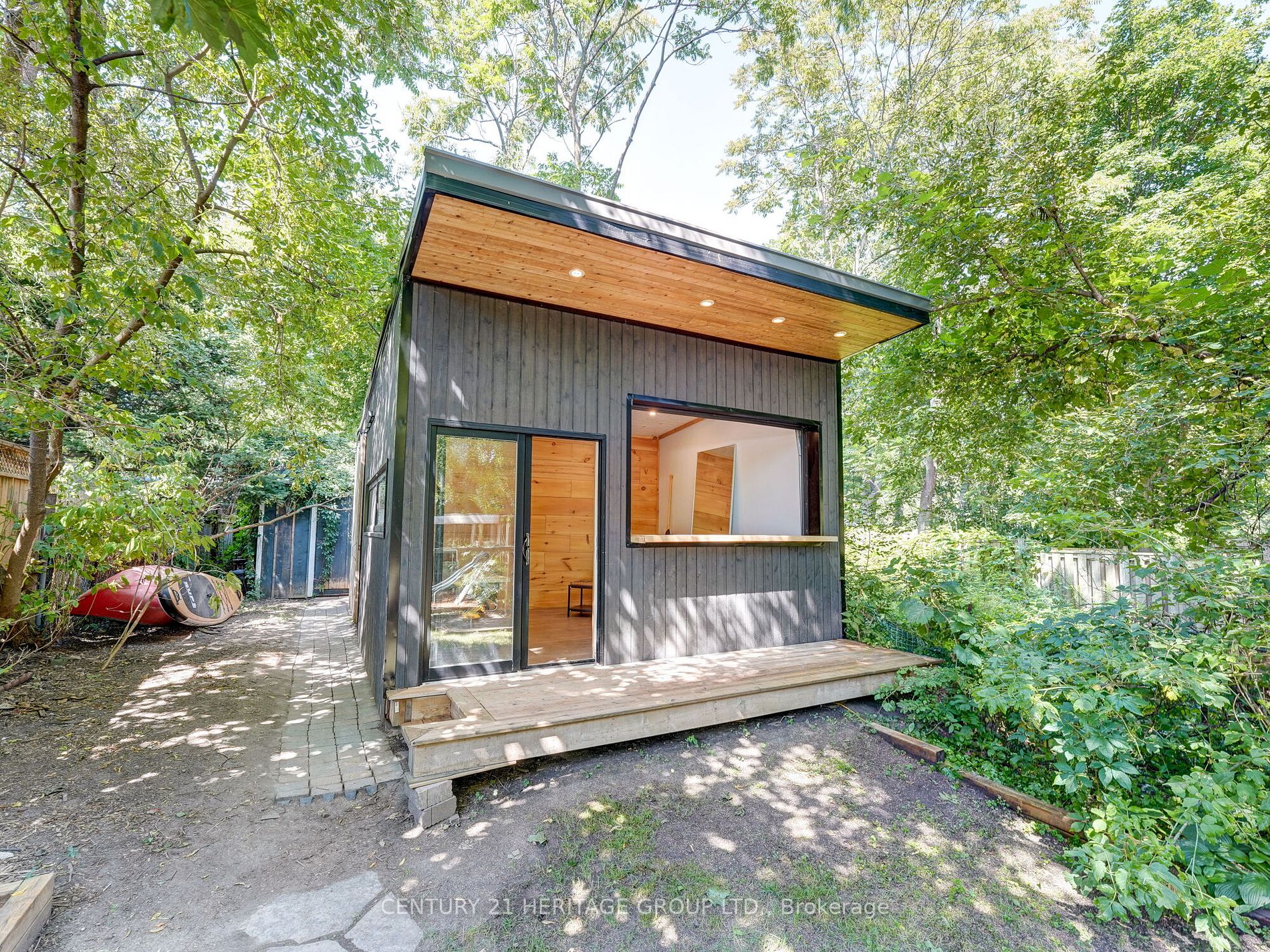378 Lumsden Ave