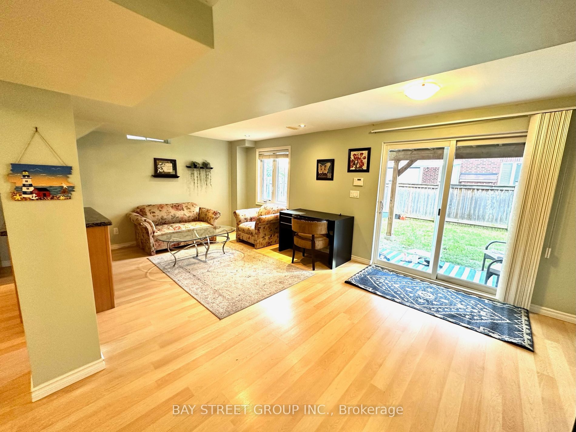 163 Williamson Dr E, #Lower