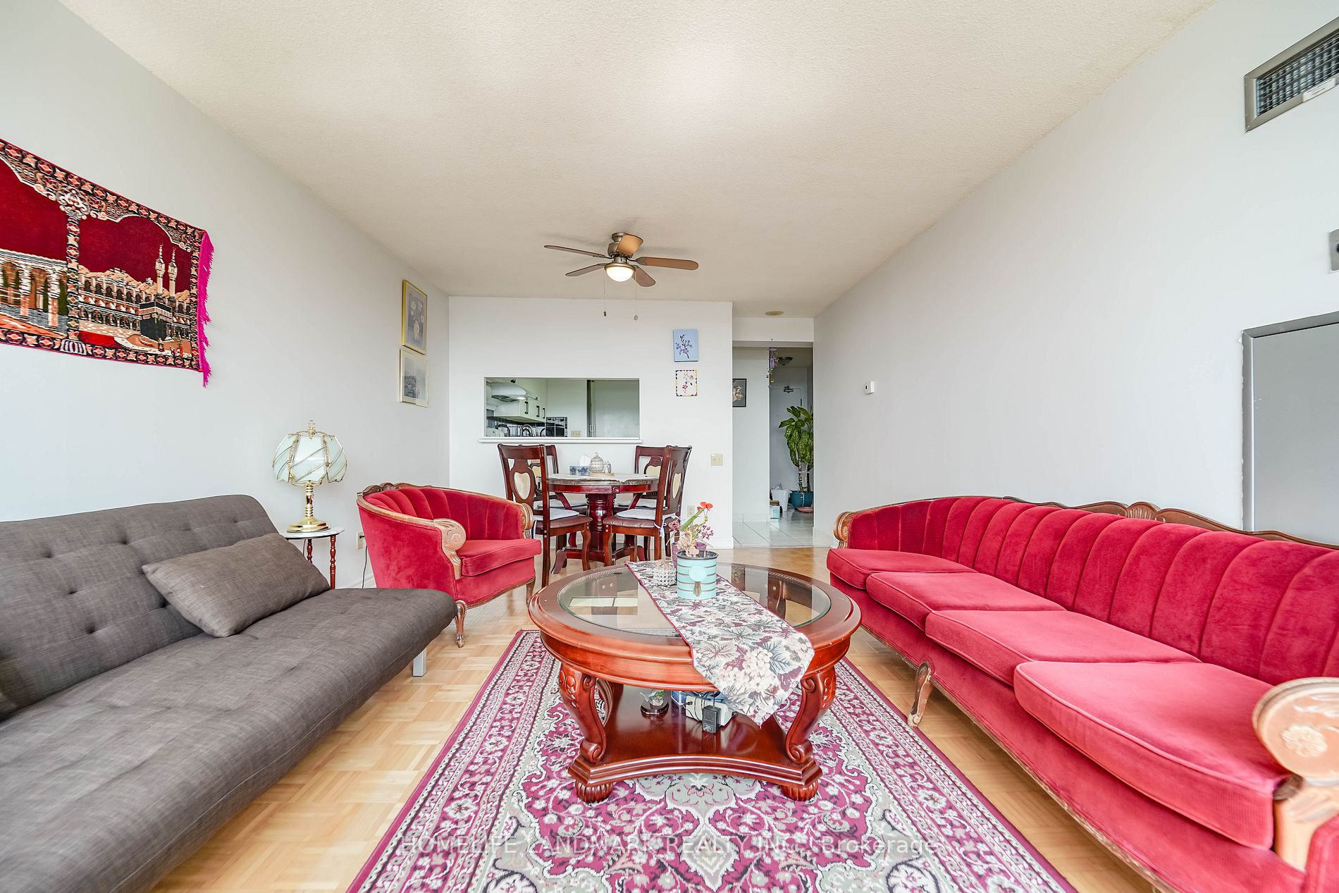 2466 Eglinton Avenue E, #718
