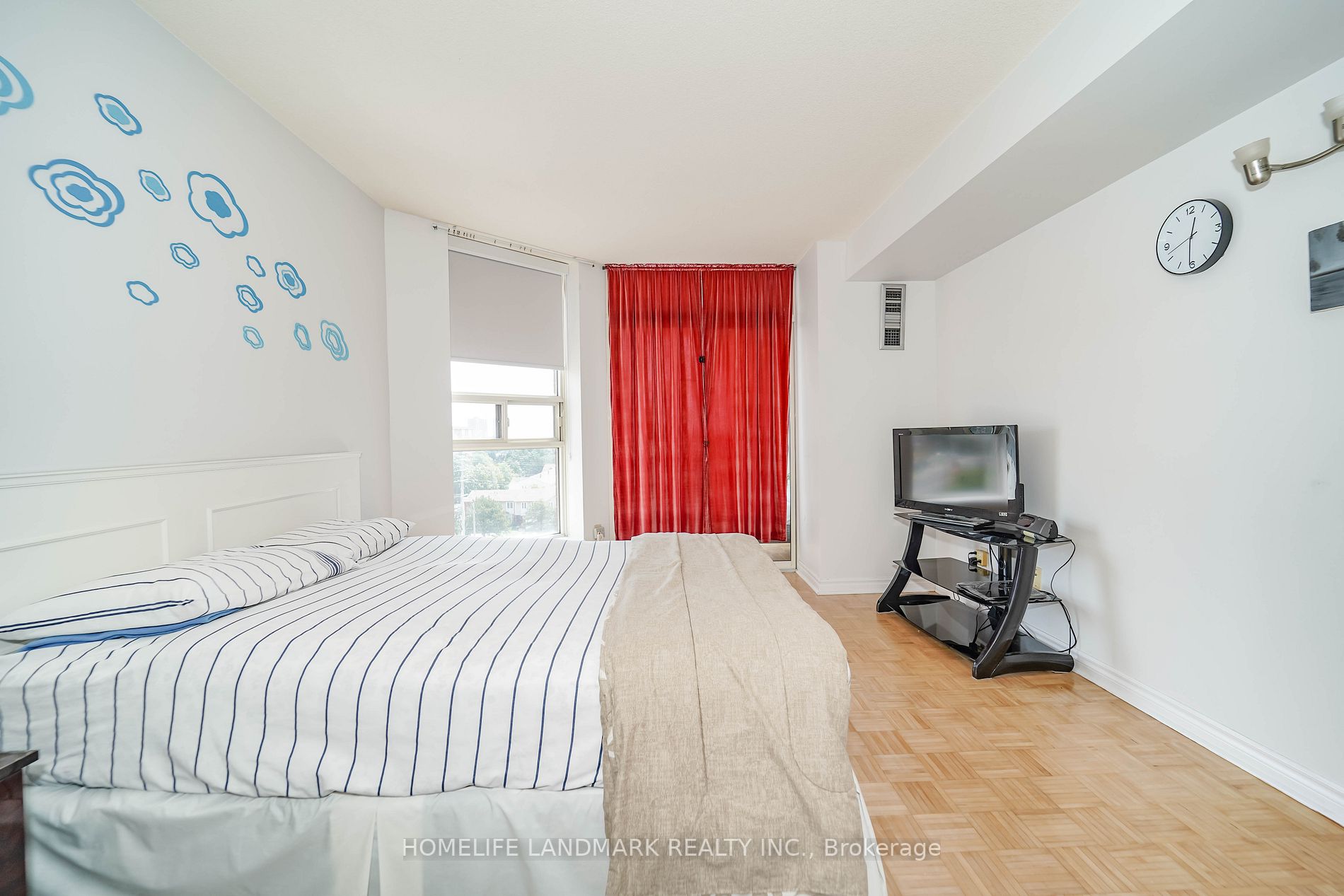 2466 Eglinton Avenue E, #718