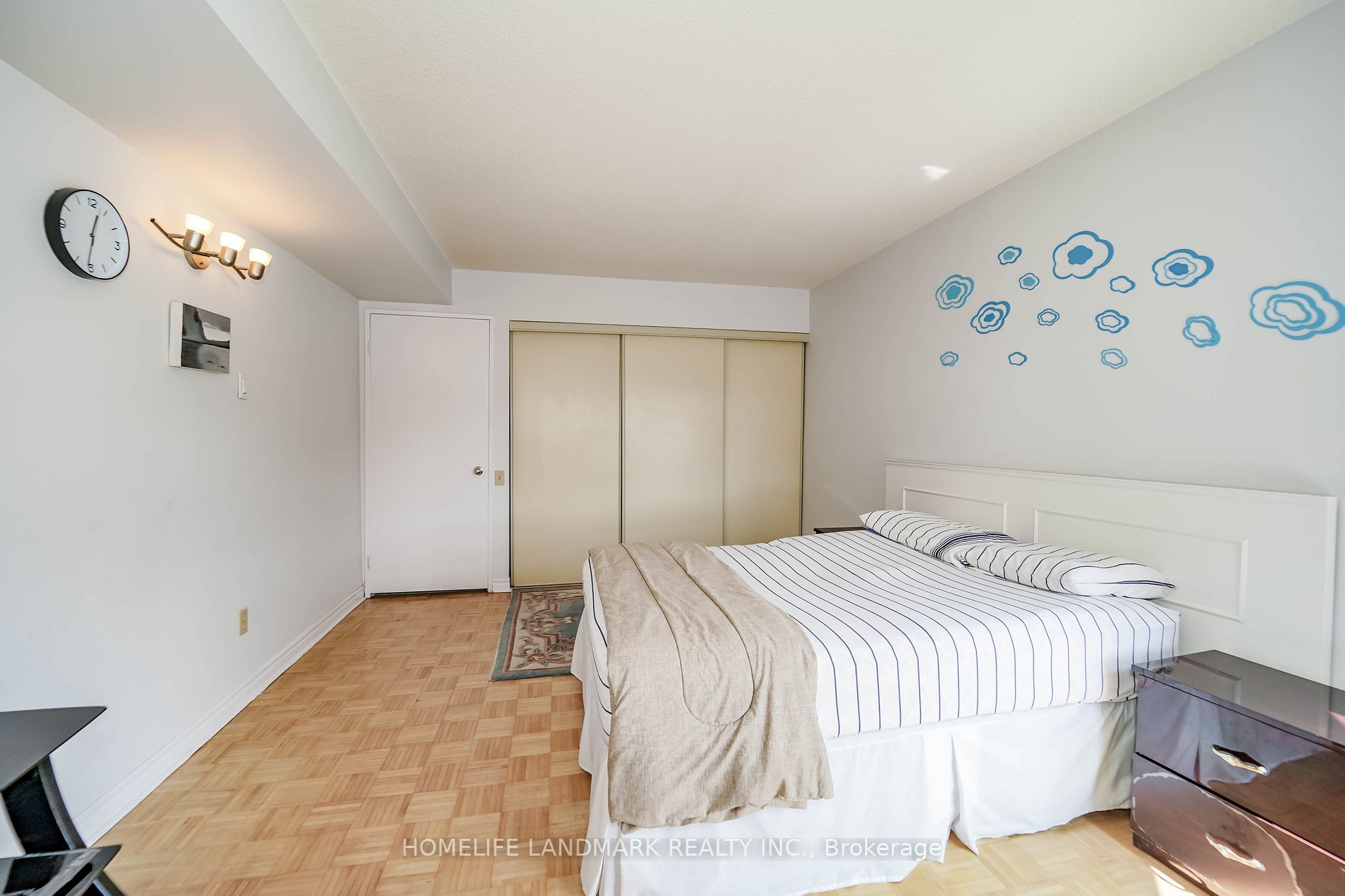 2466 Eglinton Avenue E, #718