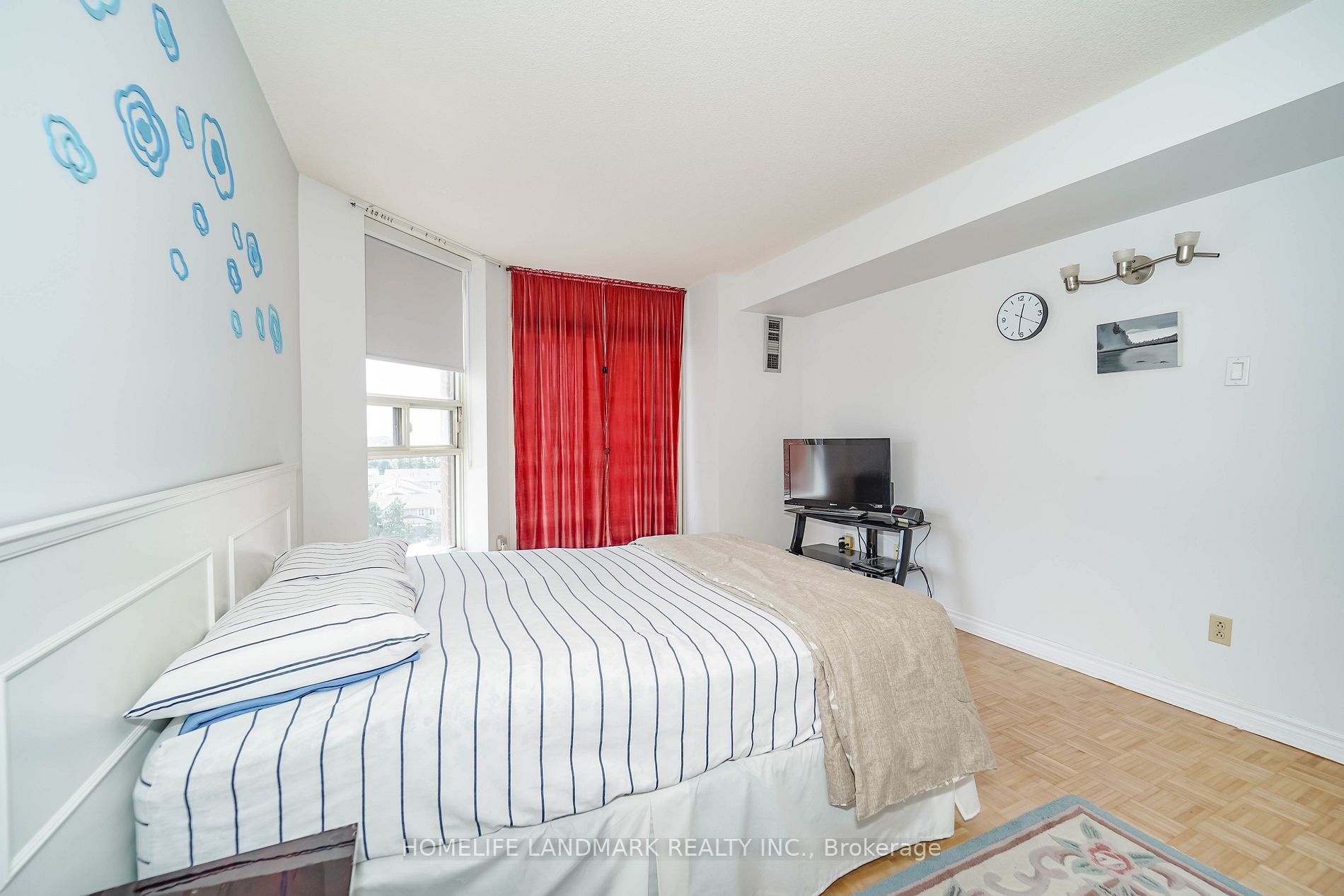 2466 Eglinton Avenue E, #718