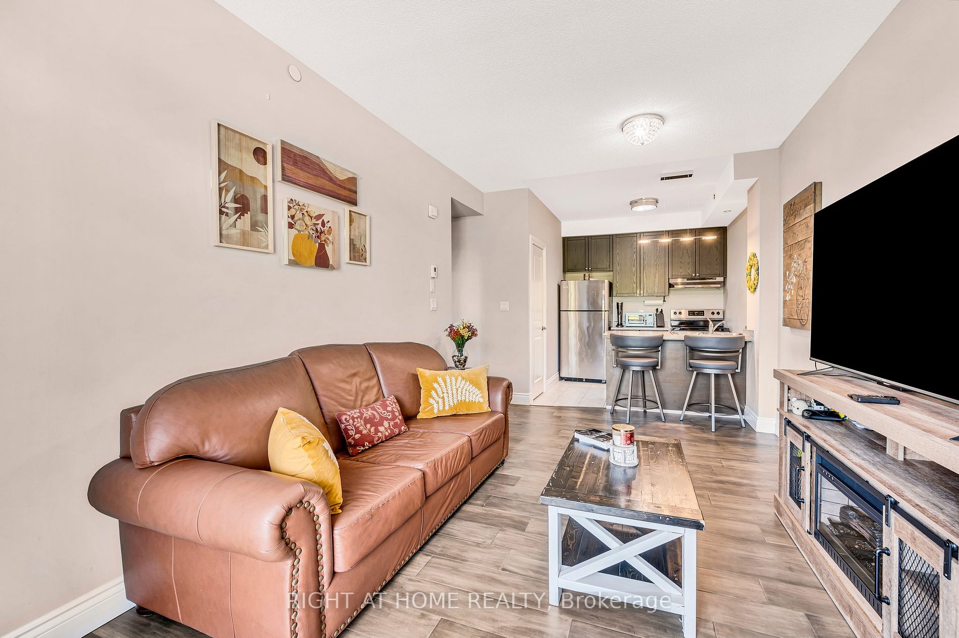 80 Aspen Springs Dr, #216