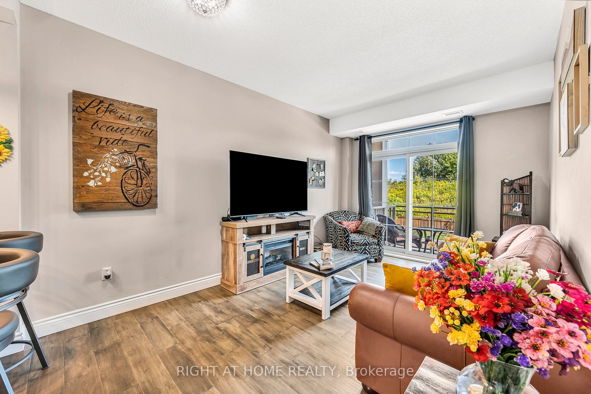 80 Aspen Springs Dr, #216