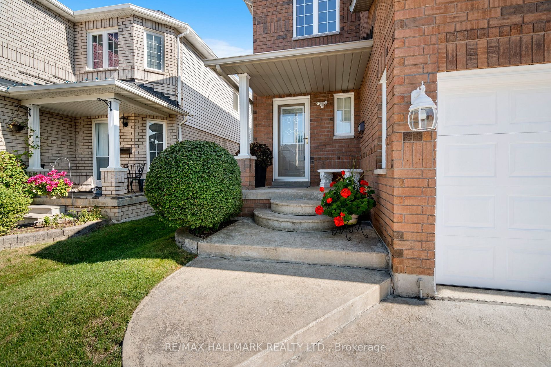41 Guildwood Dr