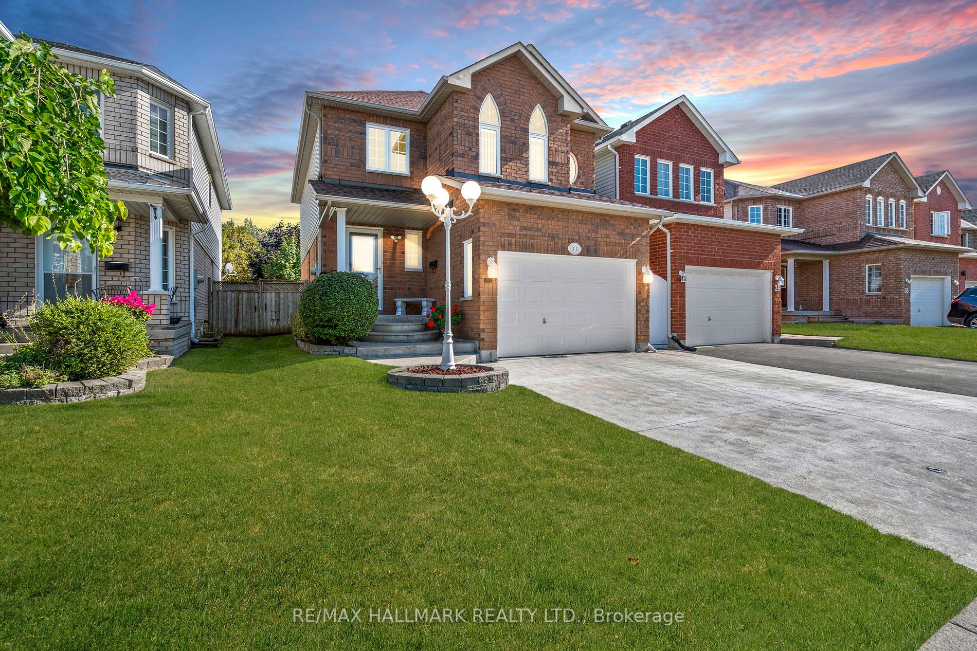 41 Guildwood Dr