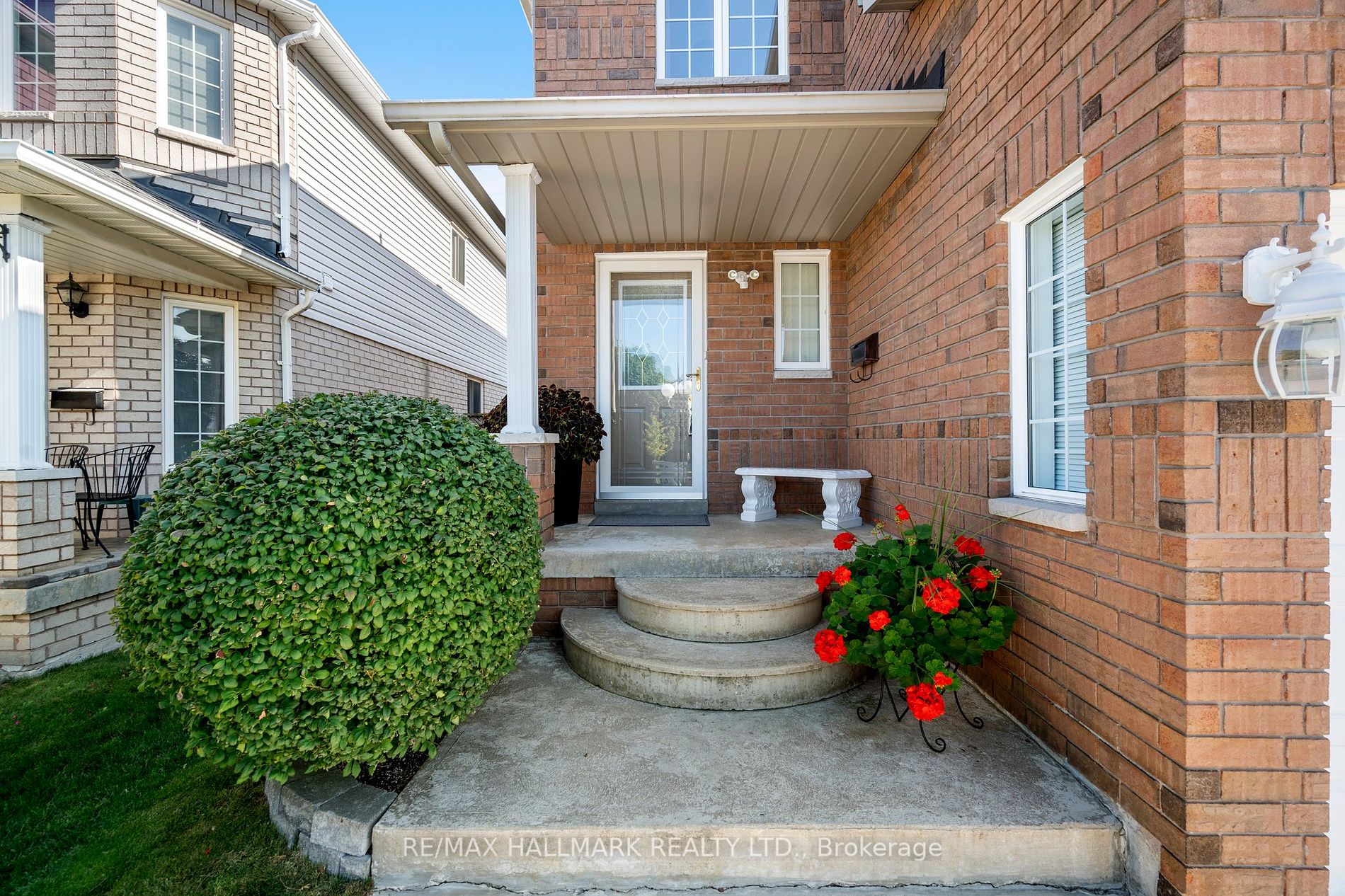 41 Guildwood Dr