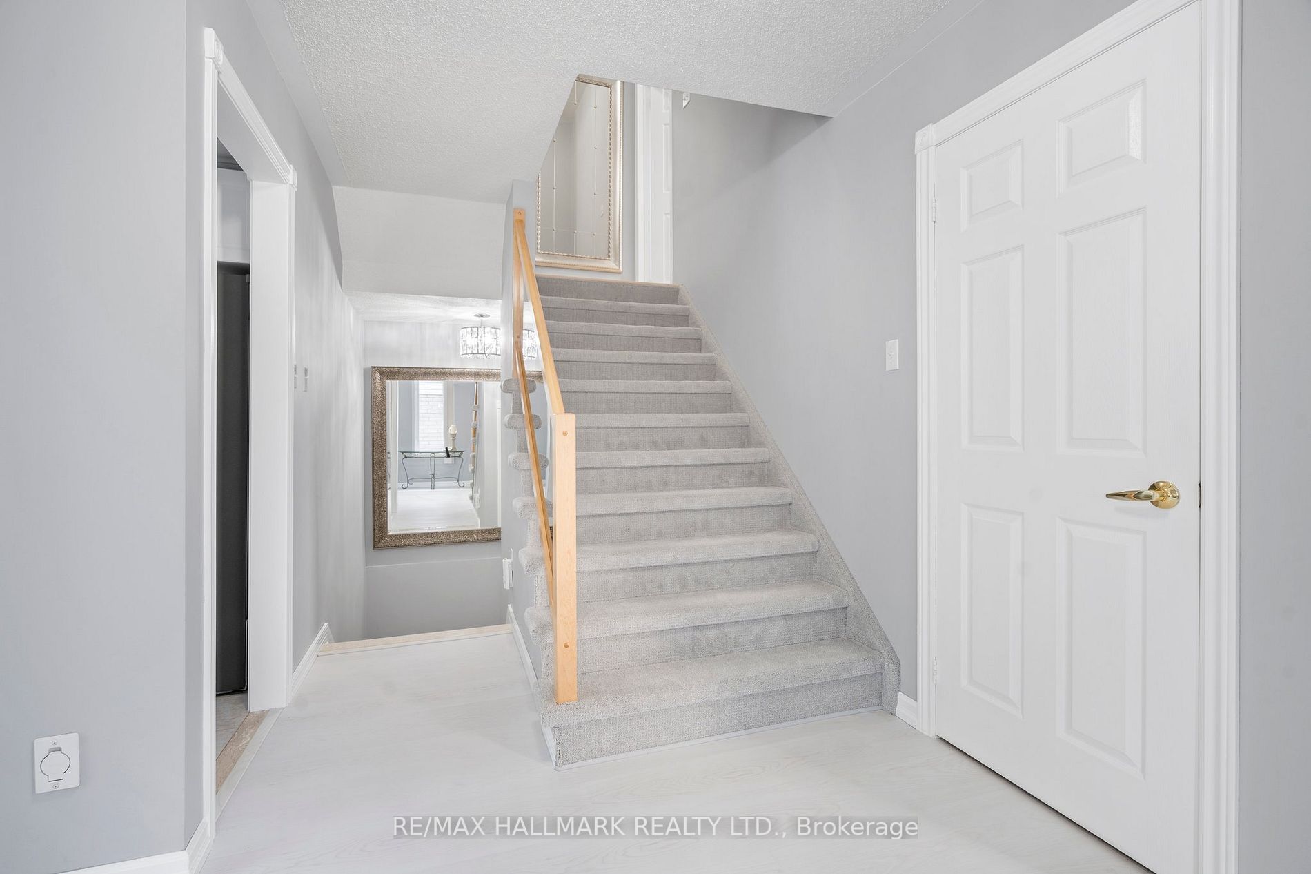 41 Guildwood Dr