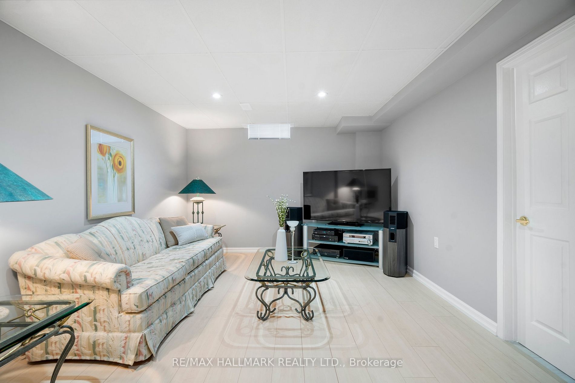 41 Guildwood Dr