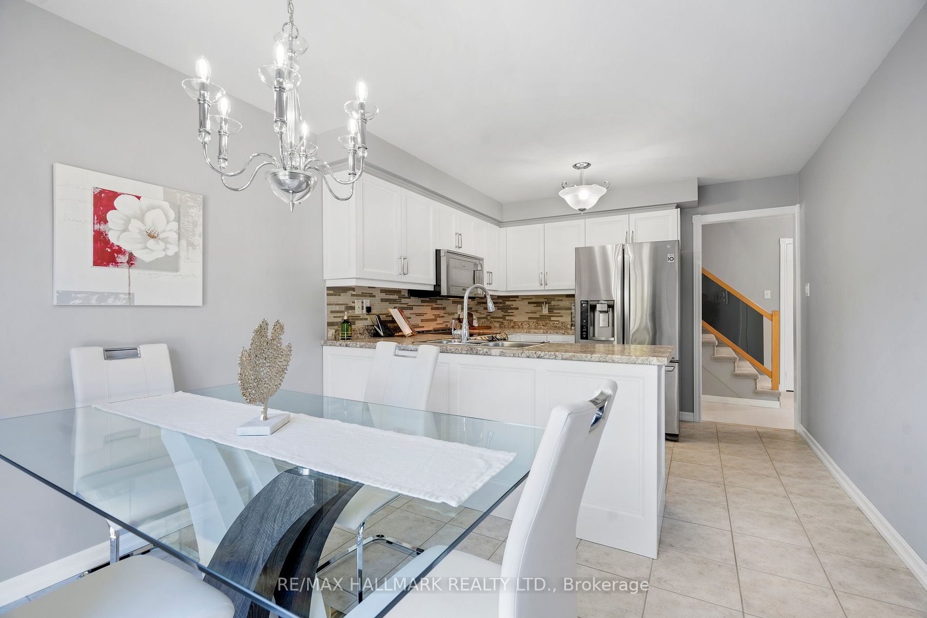 41 Guildwood Dr