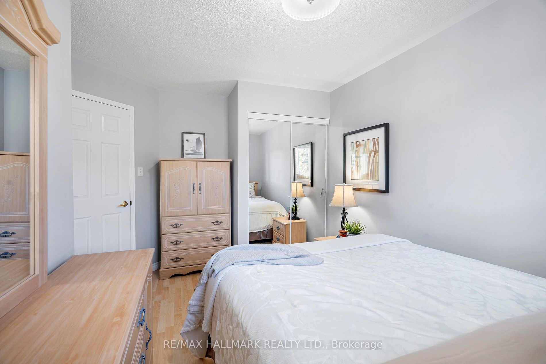 41 Guildwood Dr