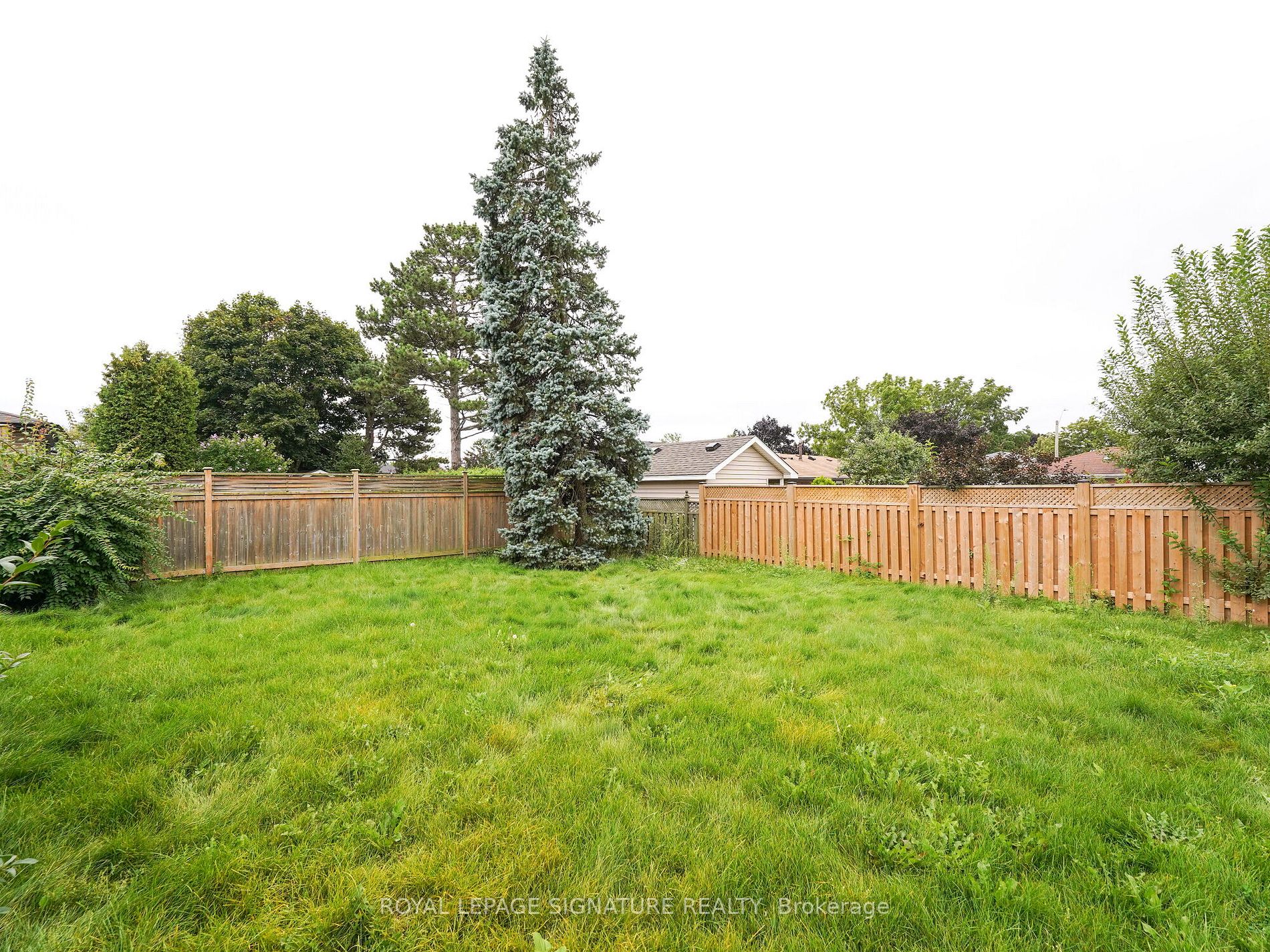 27 Lewin Crescent