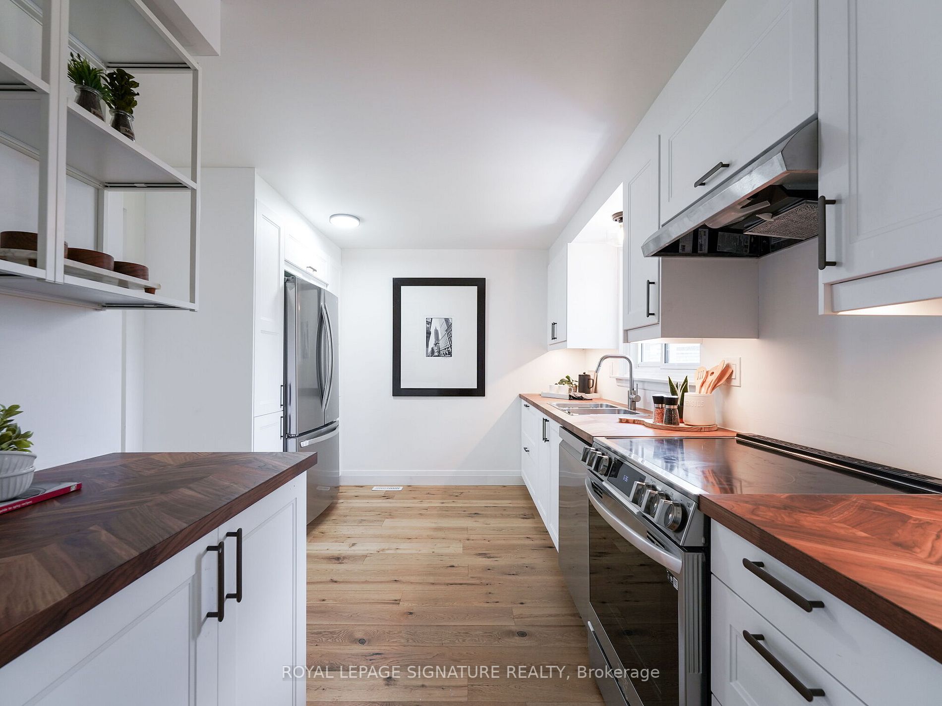 27 Lewin Crescent