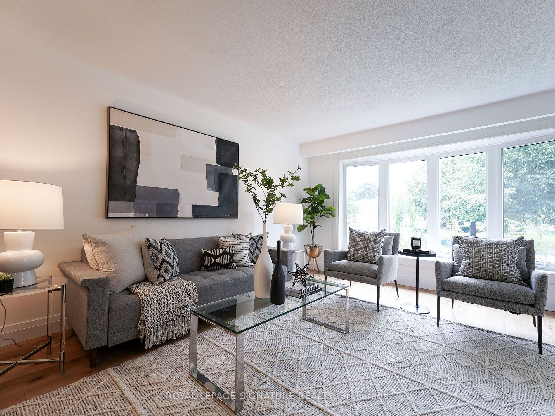 27 Lewin Crescent