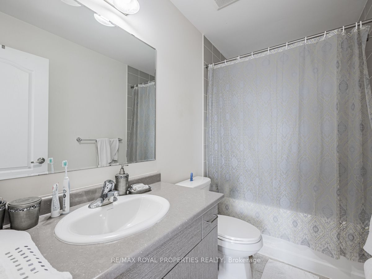 1103 Dragonfly Ave