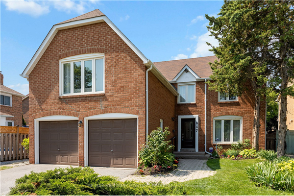 647 Weyburn Sq, Pickering