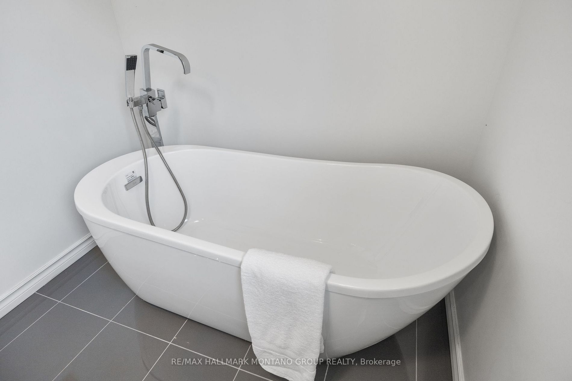 Listing E6788018 - Large Photo # 28