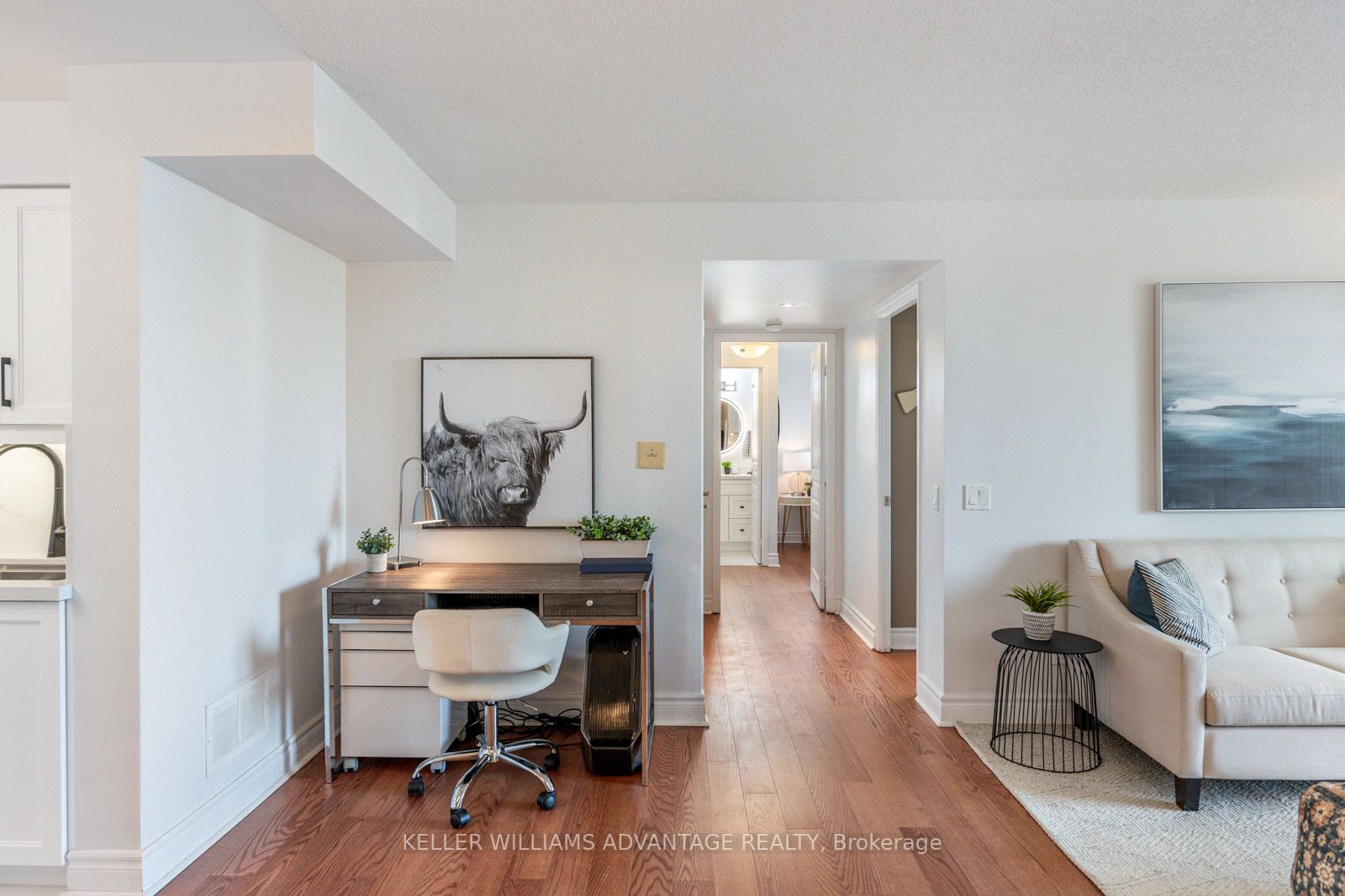1863 Queen St E, #301