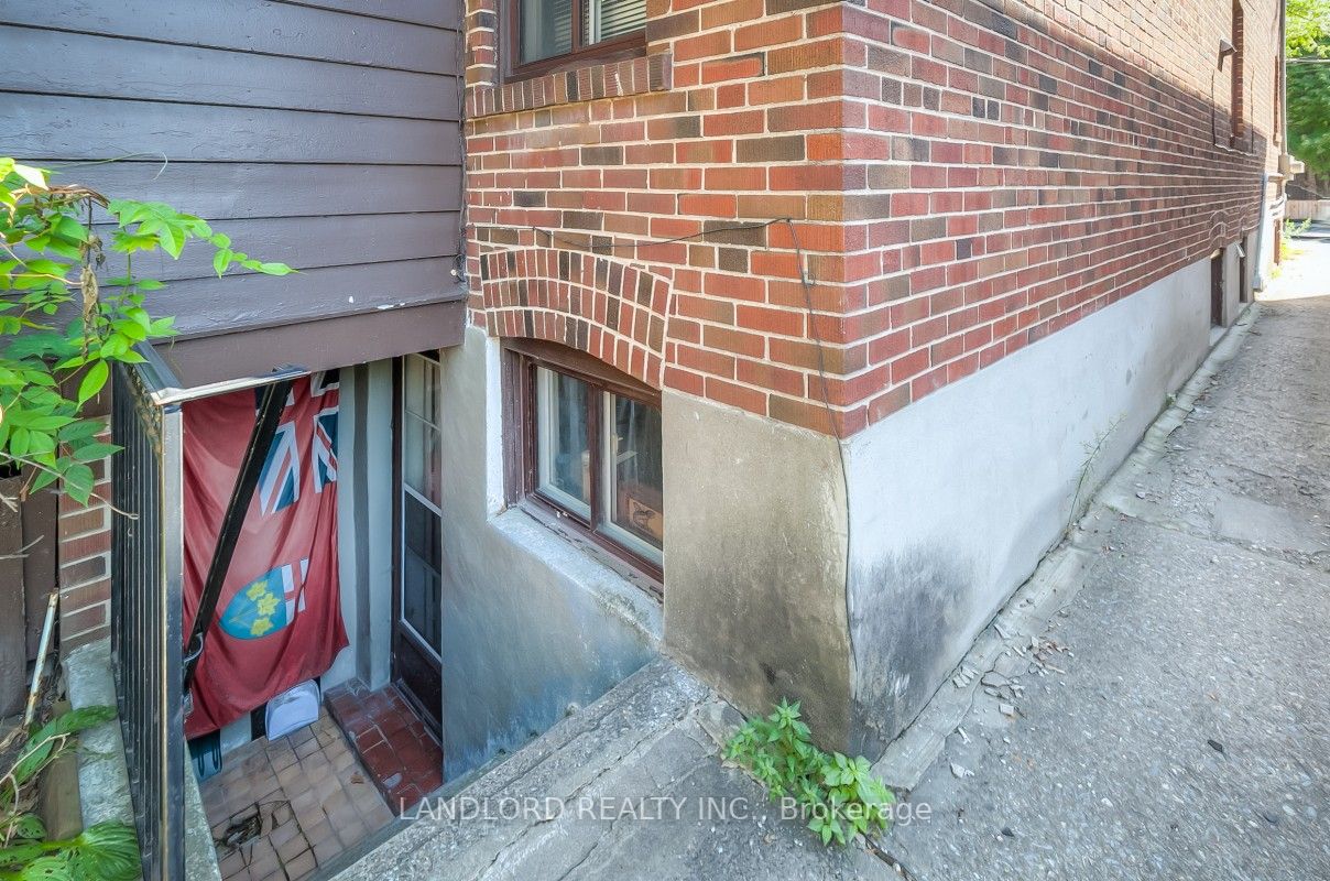 451 Donlands Ave