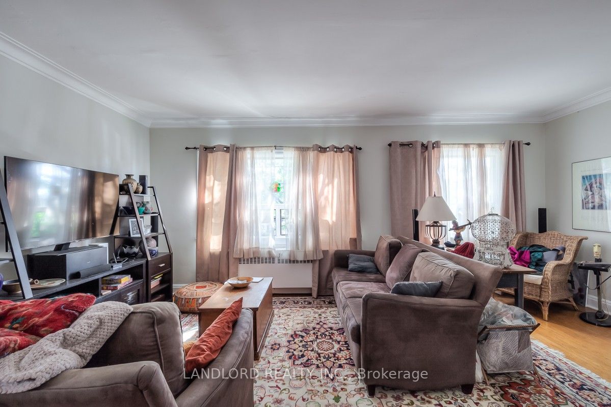 451 Donlands Ave