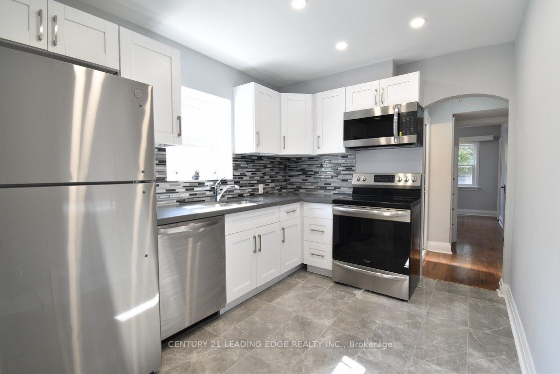 62 Westview Blvd