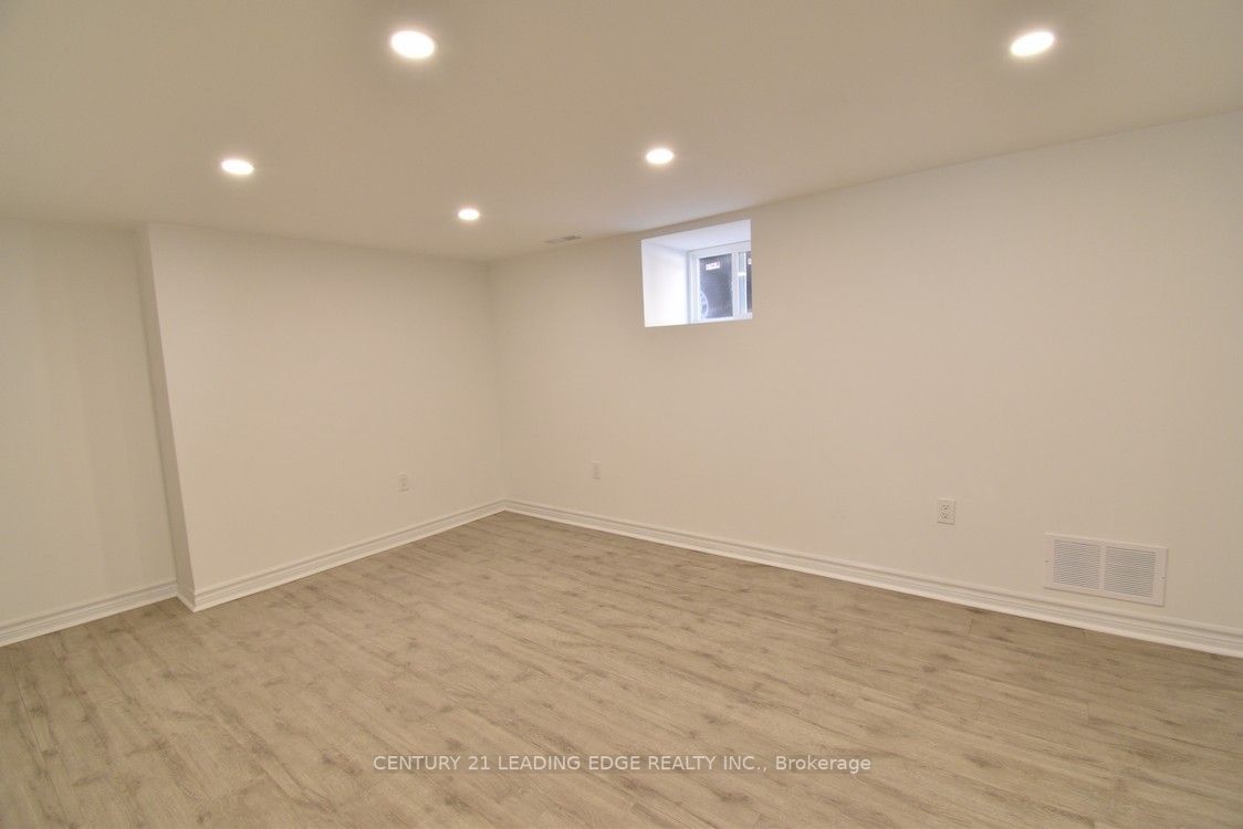 62 Westview Blvd