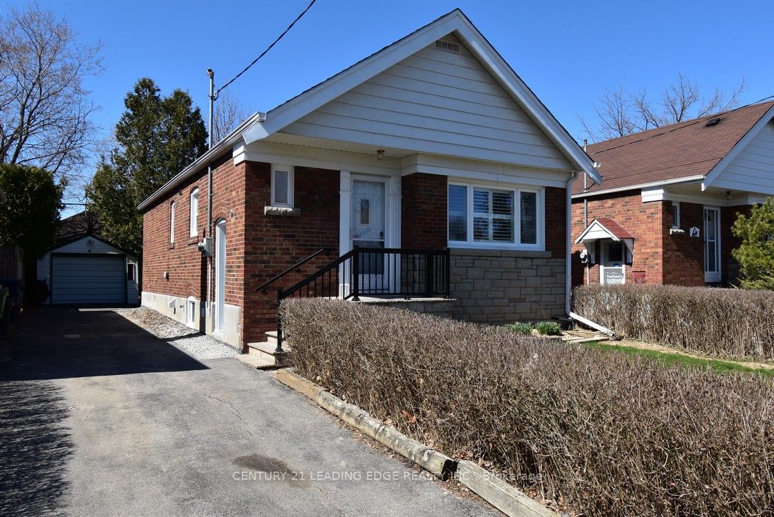 62 Westview Blvd