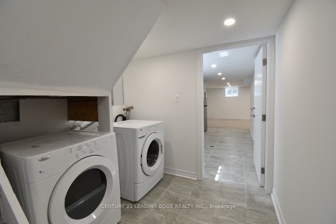 62 Westview Blvd