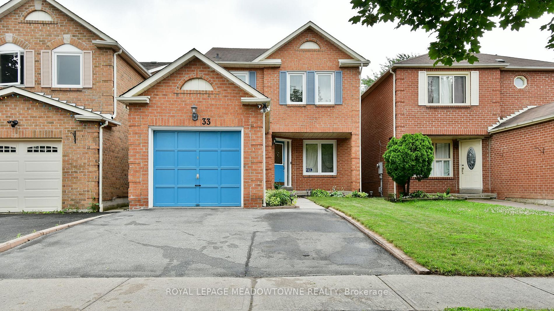 33 Coughlen St