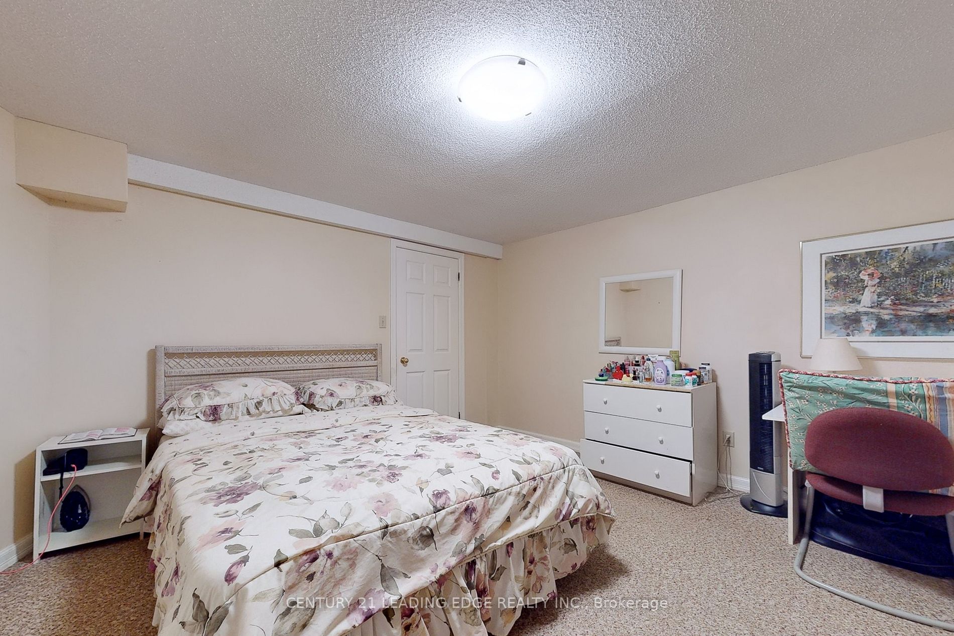 12 Stornoway Crt