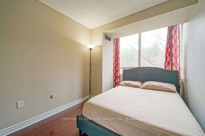 3050 Ellesmere Rd, #311